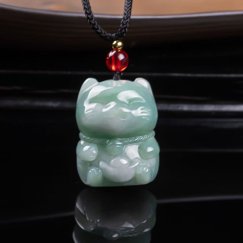 Natural Emerald Jade Lucky Cat - Necklace Pendant 评论和价格