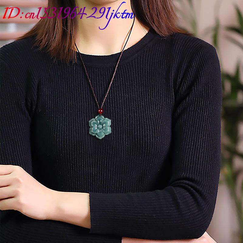 Burmese Jadeite Flower Pendant - Necklace Pendant 评论和价格
