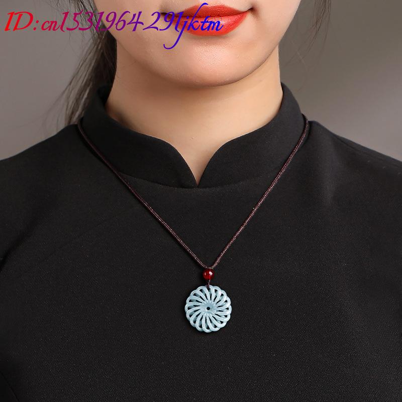 Burmese Jadeite Flower Pendant - Necklace Pendant 评论和价格